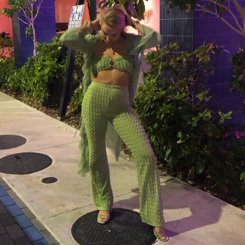 Shein 5 piece mint green euphoria costume set, size XS/S shoes 8.5